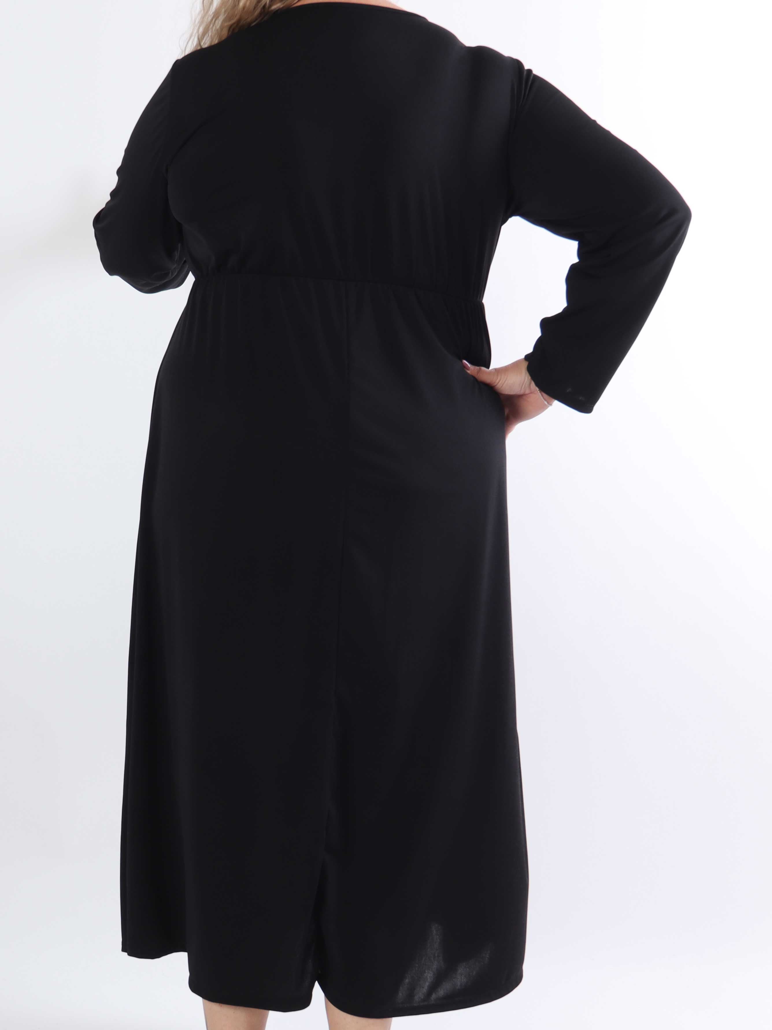 Nelly Plain - Elastisk enfärgad klänning i viskos i plusstorlek